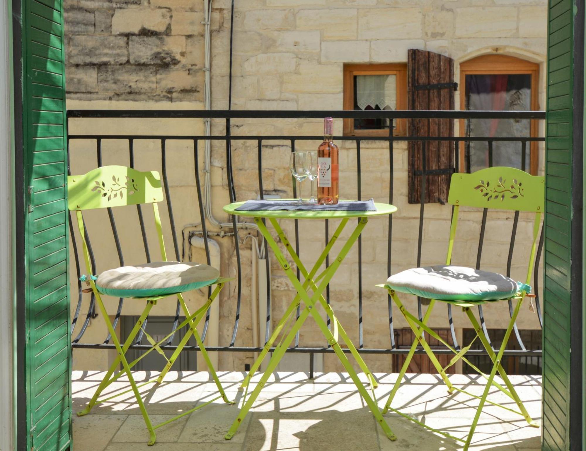 בוקר Maison Le Petit Balcon Beaucaire מראה חיצוני תמונה